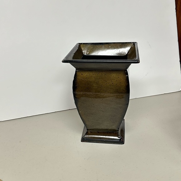 Celebrating Home Contemporary Green Vase - Picture 7 of 12